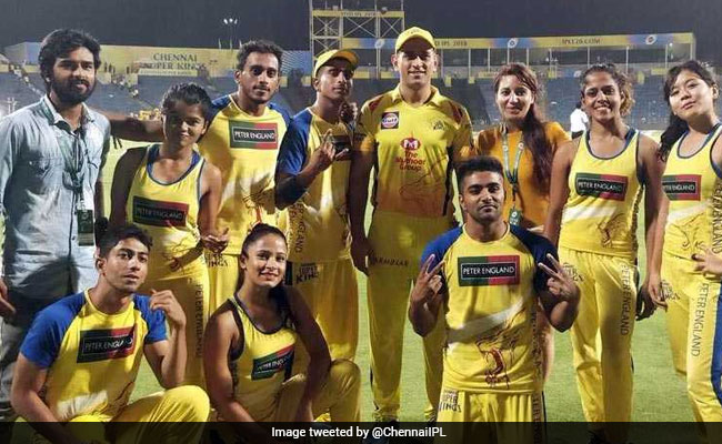 IPL 2018: चेन्‍नई सुपरकिंग्‍स की जीत के बाद MS धोनी ने किया कुछ ऐसा, हर कोई कर रहा तारीफ..