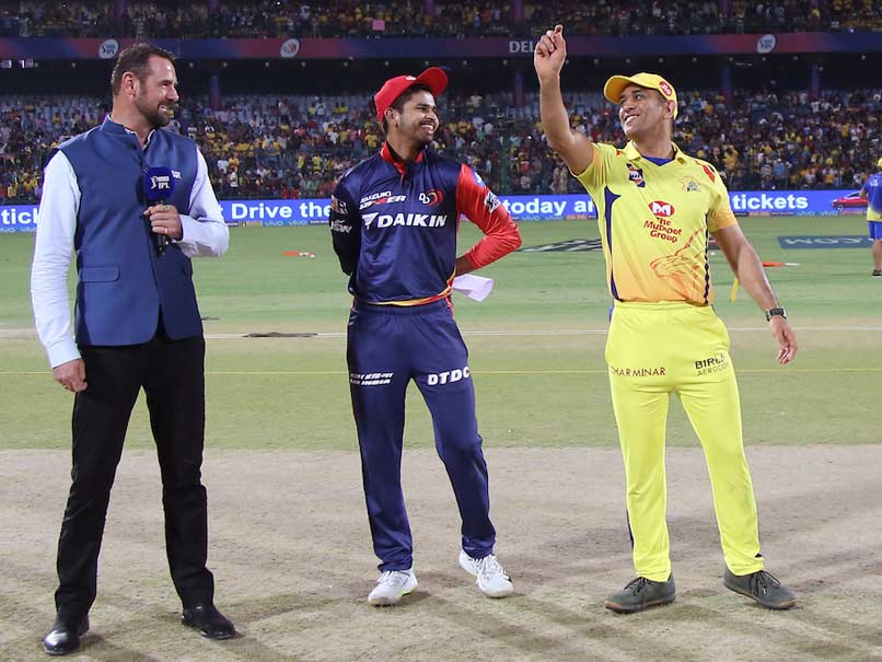 IPL 2018: MS Dhoni Bursts Into Laughter During Toss At Ferozshah Kotla. Here's Why