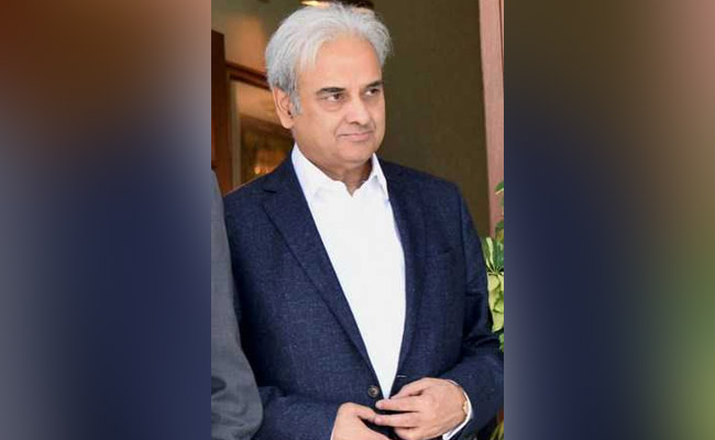Former Chief Justice Nasirul Mulk Named Pakistan's Caretaker PM
