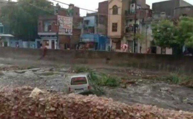 Flood Situation in India:  छत्तीसगढ़ में पुल बहा, कई राज्यों में बाढ़ जैसे हालात