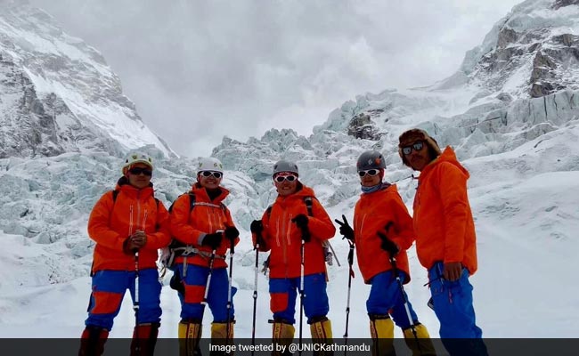 4 Nepali Woman Journalists Scale Mount Everest
