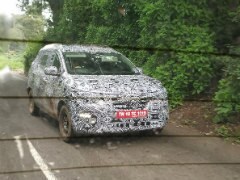 Renault Testing New MPV In India