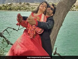 भोजपुरी एक्ट्रेस आम्रपाली दुबे ने निरहुआ से की शरारत, बोलीं- बेटउवा तोहार गोर होई... भोजपुरी एक्ट्रेस आम्रपाली दुबे ने निरहुआ से की शरारत, बोलीं- बेटउवा तोहार गोर होई...