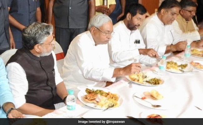 बिहार एनडीए में मची खींचतान के पीछे ये है गुणा-गणित, यहां हर कोई है 'बड़ा भाई'