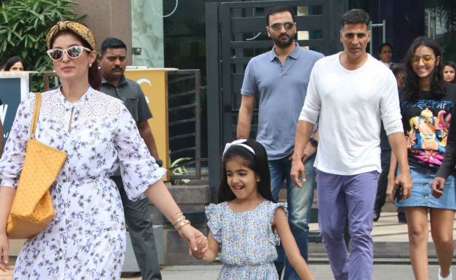 In Pics: Akshay Kumar's Lunch Date With Twinkle Khanna And Nitara