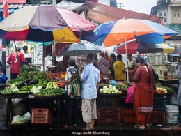 5 Hacks To Keep Your Food Fresh During Monsoon - Celebrity Nutritionist Approved Tips inside