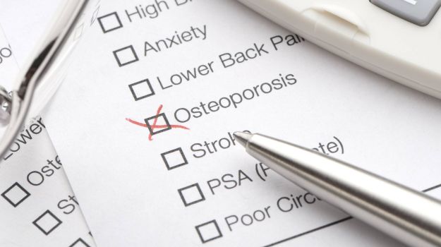 Foods rich in calcium and Vitamin D can help in dealing with osteoporosis