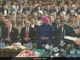 नवजोत सिंह सिद्धू बोले- आशा है भारत-पाक संबंधों के लिए PM के रूप में बेहतर साबित होंगे इमरान खान नवजोत सिंह सिद्धू बोले- आशा है भारत-पाक संबंधों के लिए PM के रूप में बेहतर साबित होंगे इमरान खान