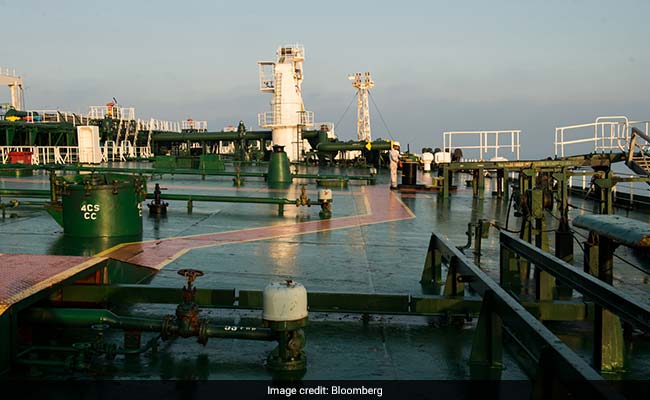 Amid Threats Of US Sanctions Against Iran, Saudis Offer Extra Oil in Asia