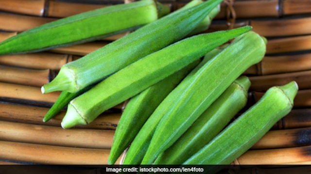 Diabetes: Okra is a common vegetables which can help in controlling blood sugar levels