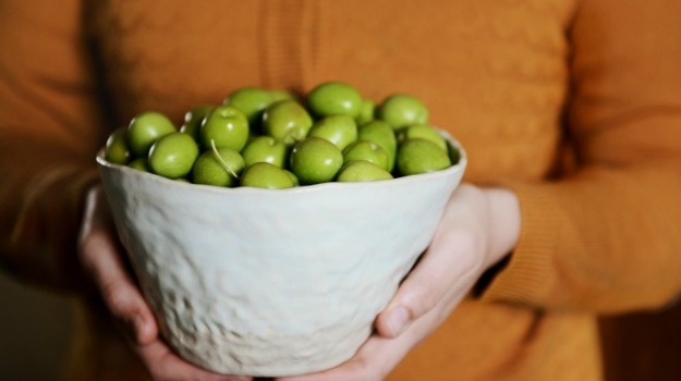 Olives are rich in healthy fats that help you feel fuller longer