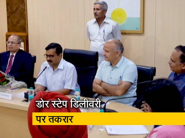 दिल्ली में एक बार फिर से केजरीवाल सरकार और अफसर आमने सामने