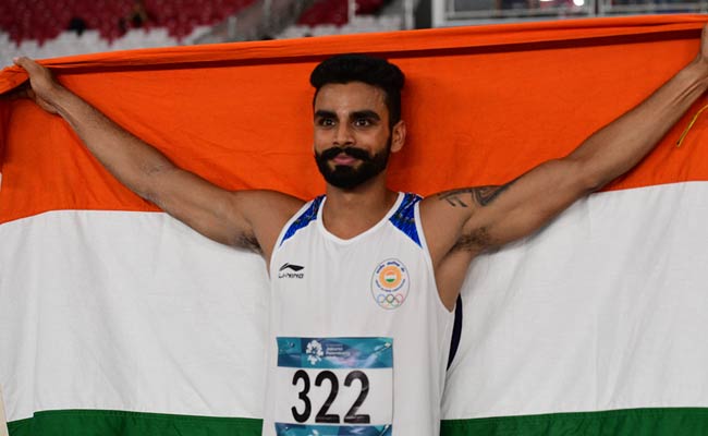 एशियाड के हीरो : संयम के साथ संघर्ष की दास्तानें