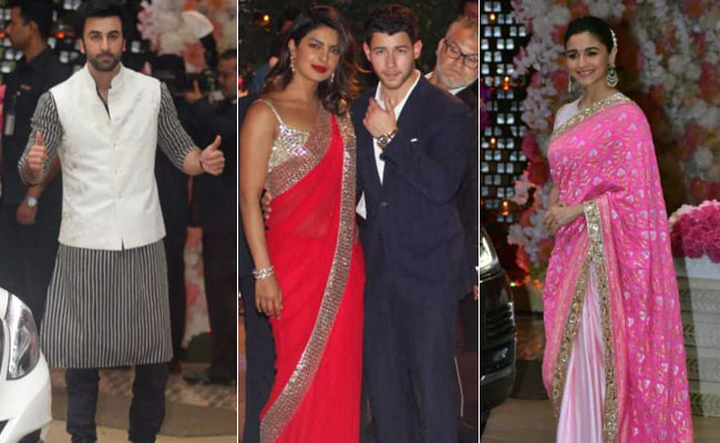Internet's Obsession Priyanka Chopra, Nick Jonas, Ranbir Kapoor, Alia Bhatt All Under One Roof Last Night - Whoa!