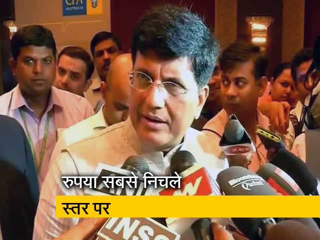 गिरते रुपये पर घमासन : कांग्रेस के हमले पर मोदी सरकार का पलटवार