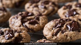 Gooey, Warm And Delicious: This Is Subway's Classic Chocolate Chip Cookie Recipe