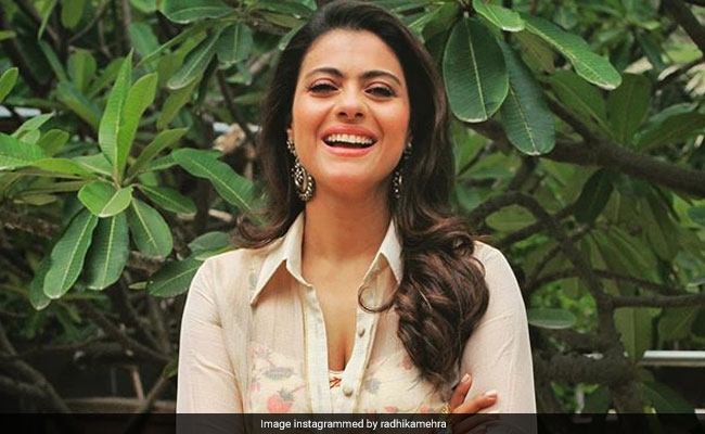 Kajol Channels Some Floral Vibes At Another <i>Helicopter Eela</i> Promotional Event