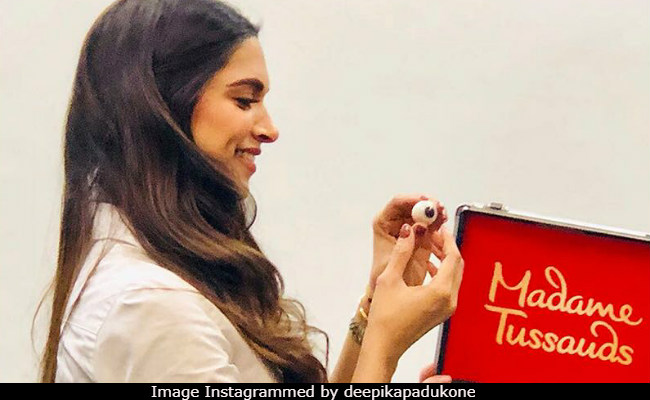 Guess What Ranveer Singh Noticed In Deepika Padukone's Madame Tussauds Pic? See His Comment