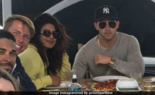 Amid Dating Rumours, Priyanka Chopra Leaves A Comment On Nick Jonas' Pic, Again