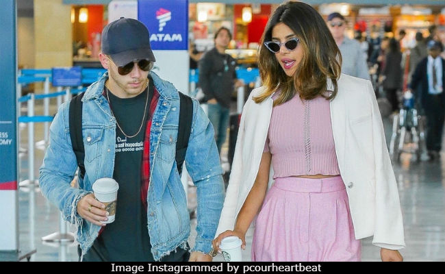 Viral: Priyanka Chopra And Nick Jonas Spotted Travelling Together. Pics Here
