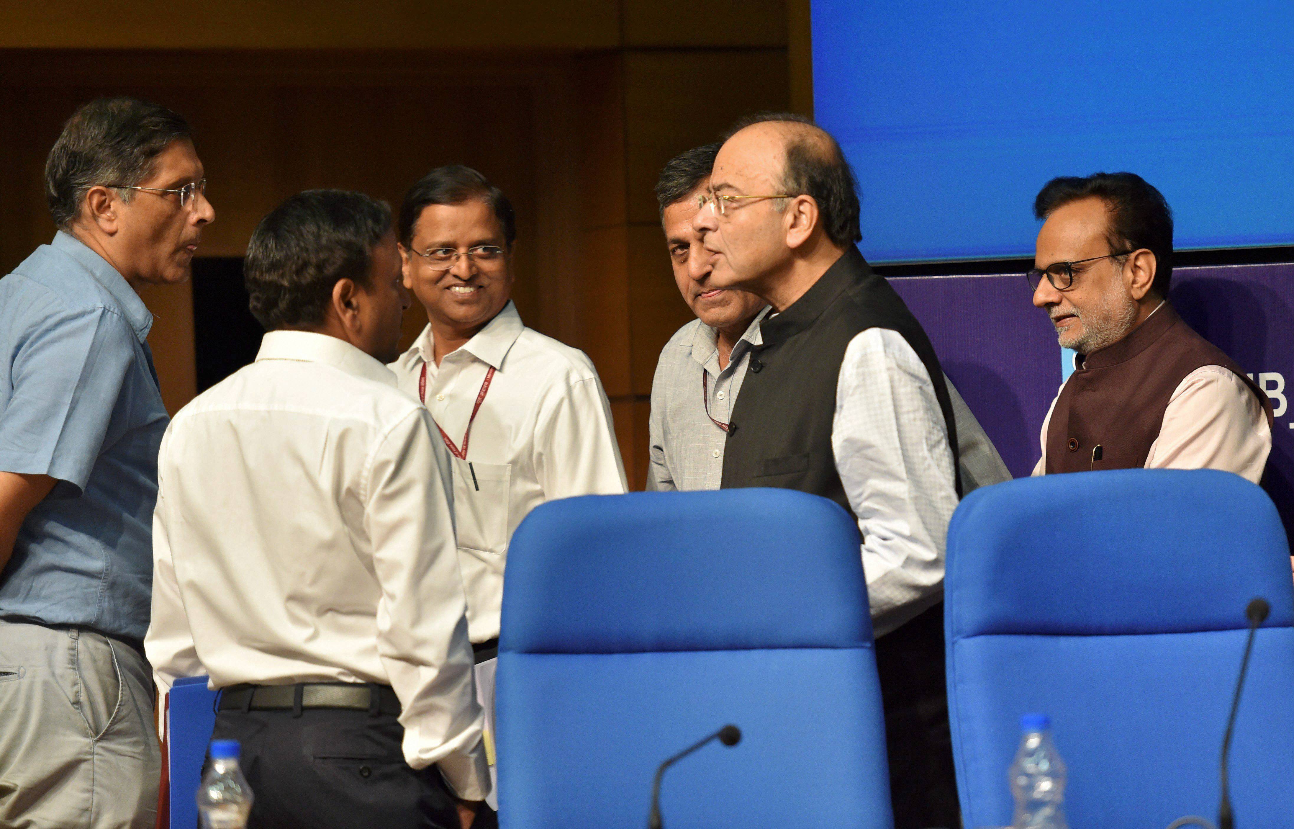 Finance Minister Arun Jaitley with top officials of the Finance Ministry after a press conference in New Delhi on October 24, 2017. (Photographer: Subhav Shukla/PTI)