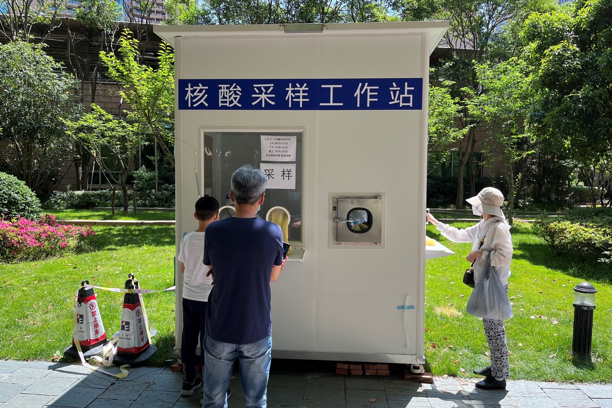 A testing booth in Shanghai on May 31.Photographer: Charlie Zhu/Bloomberg