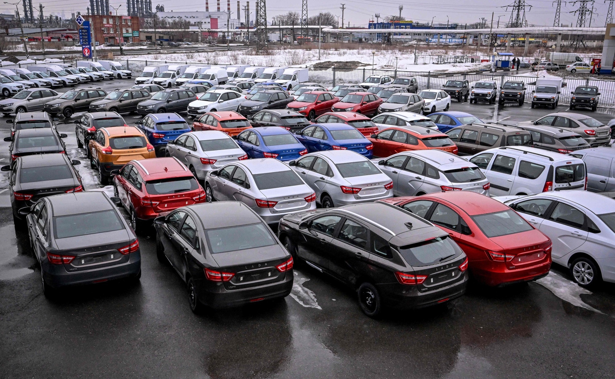 Lada automobiles at a car dealership in Tolyatti, Russia.Photographer: Yuri Kadobnov/AFP/Getty Images