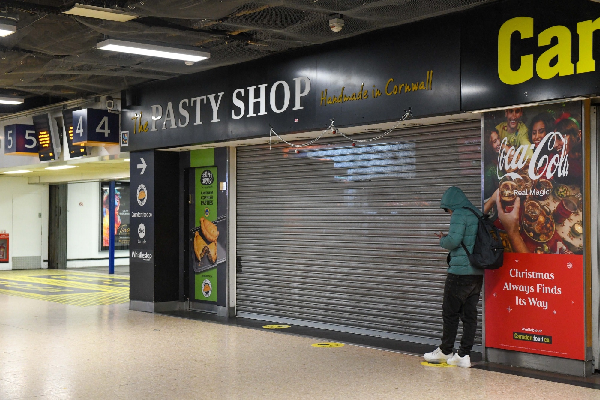 A closed Pasty Shop during a nationwide strike by members of the National Union of Rail, Maritime and Transport Workers (RMT) at London Euston railway station in London on Dec. 13.Photographer: Chris J. Ratcliffe/Bloomberg