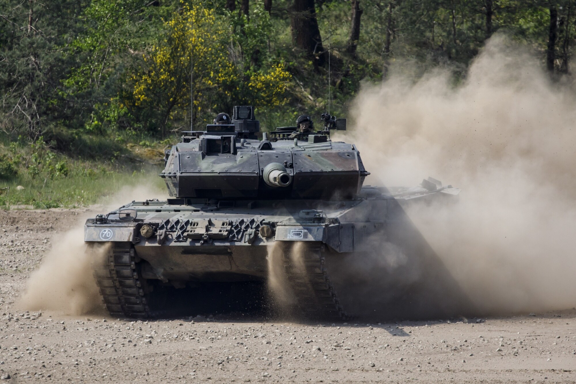 A German army Leopard battle tank.Photographer: Morris MacMatzen/Getty Images