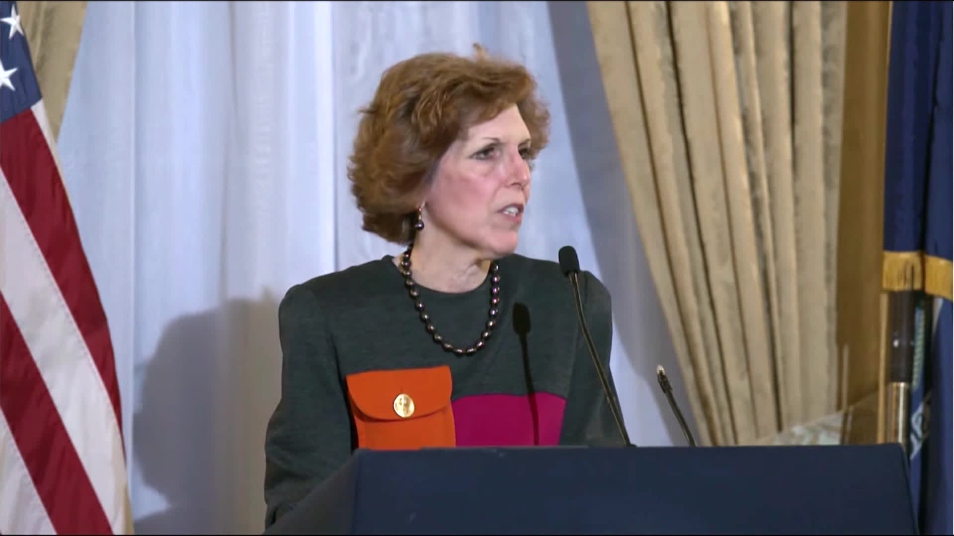 WATCH: Federal Reserve Bank of Cleveland President Loretta Mester said the central bank should move its benchmark rate above 5% this year and hold rates at restrictive levels for some time to quell inflation. Source: Bloomberg