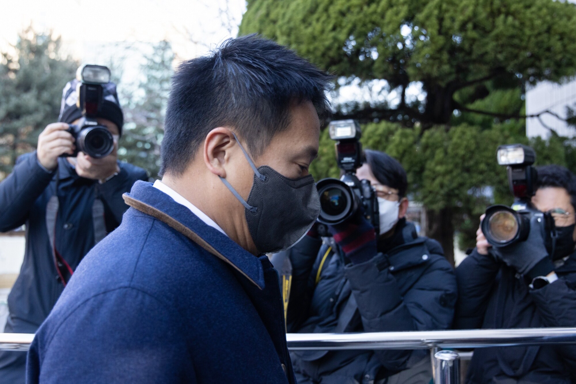 Daniel Shin outside Seoul Southern District Court on Dec. 2.Photographer: SeongJoon Cho/Bloomberg