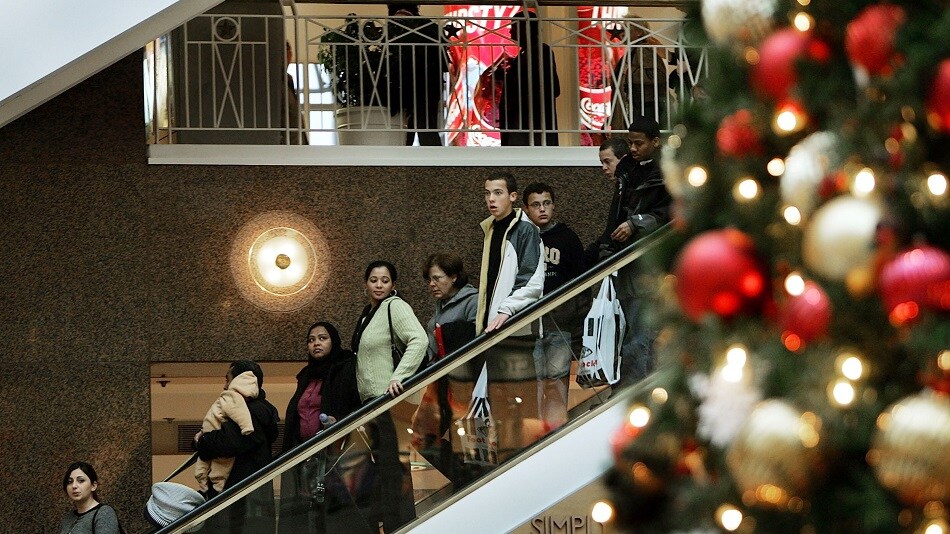 WATCH: Conference Board Chief Economist Dana Peterson explains why US consumer confidence surged in December.Source: Bloomberg