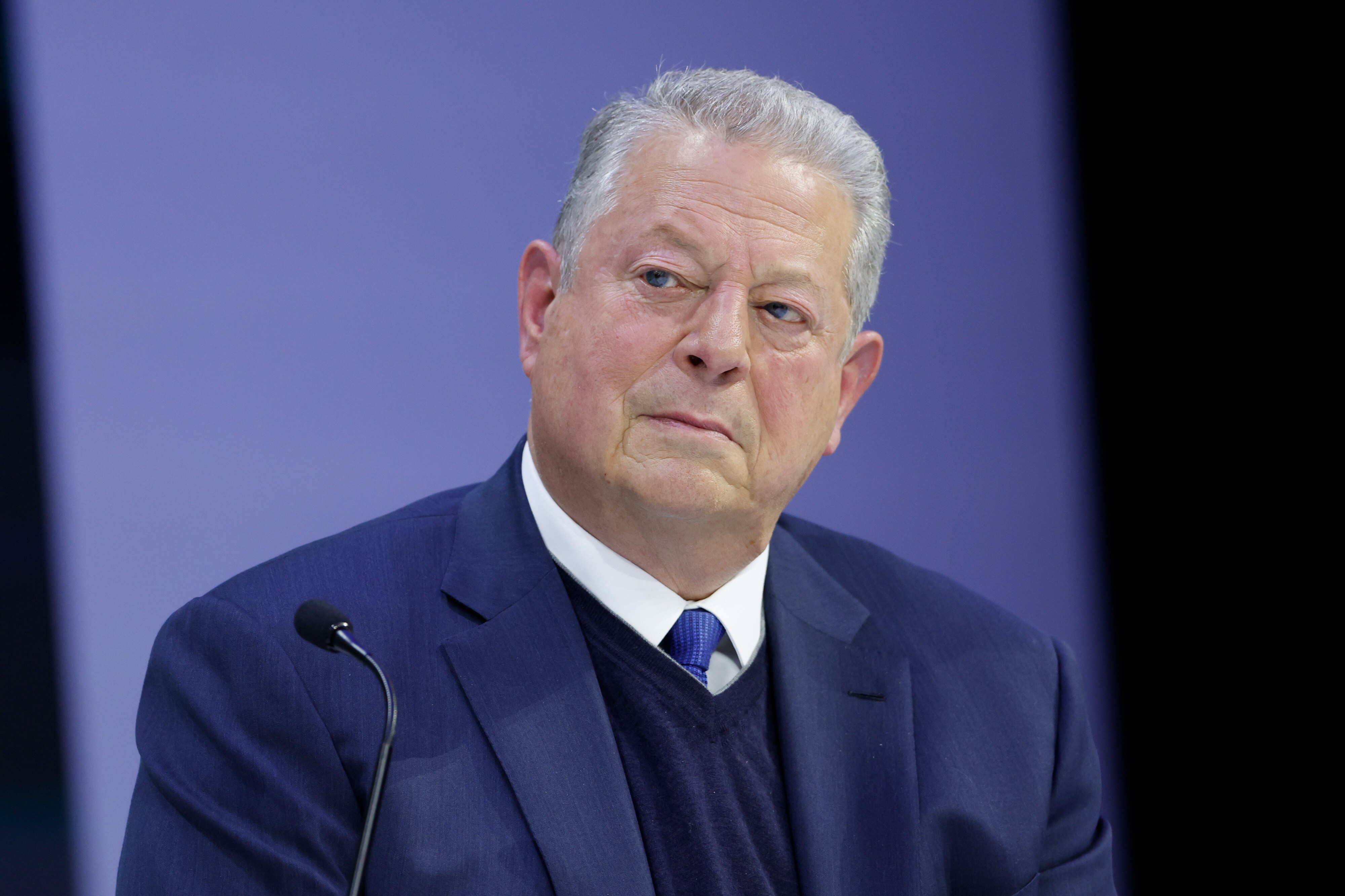 Al Gore will step down from Apple's board after more than 20 years.Photographer: Stefan Wermuth/Bloomberg