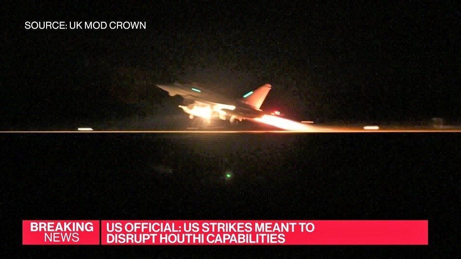 WATCH: The US and UK have launched airstrikes on Houthi rebel targets in Yemen. Bill Faries reports.Source: Bloomberg