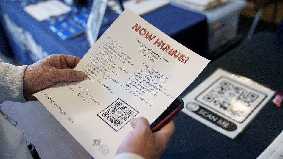 WATCH: Initial jobless claims decreased by 12,000 to 201,000 in the week ending Feb. 17. Michael McKee reports.Source: Bloomberg