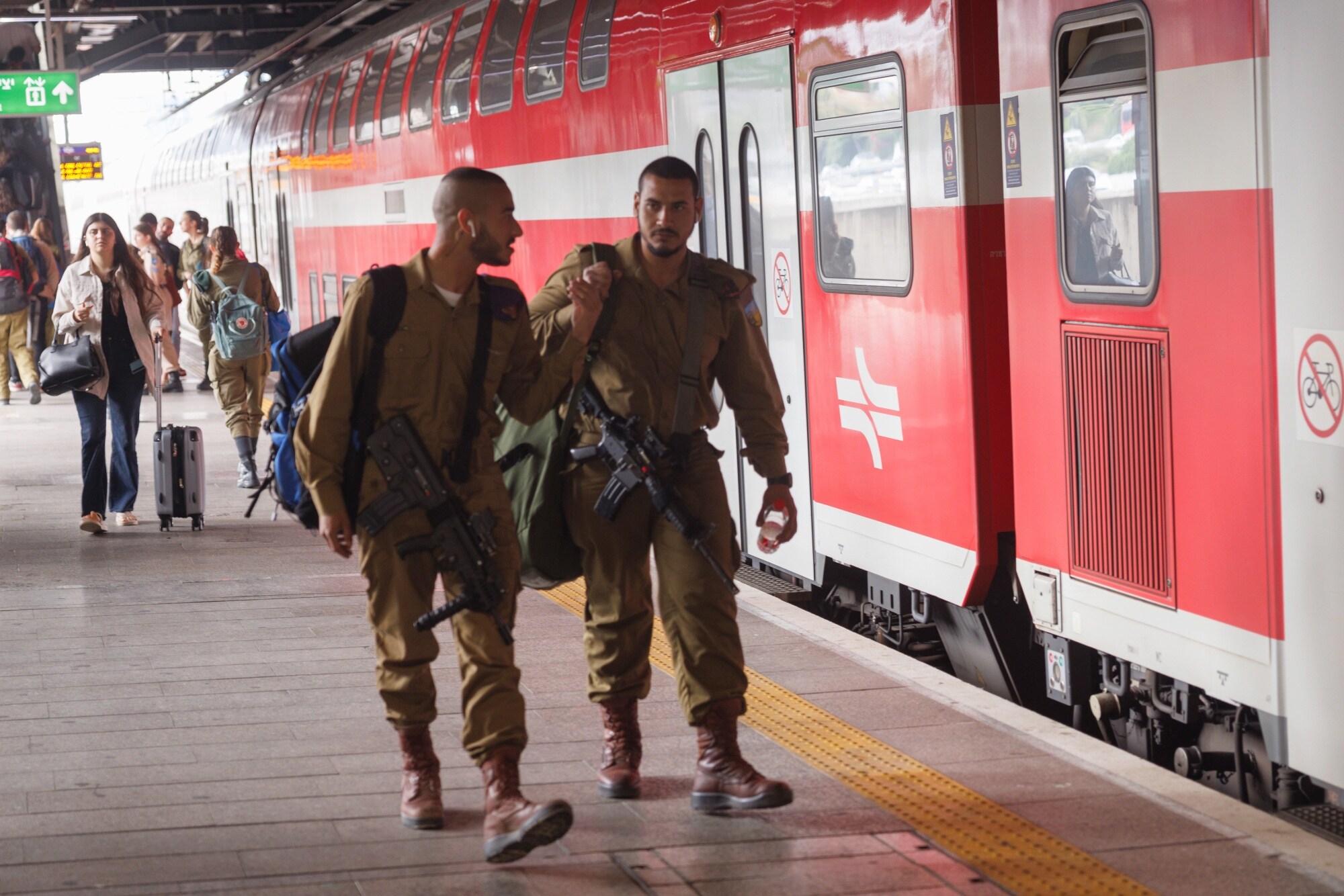 Israeli soldiers at the train station in Tel Aviv, April 14.Photographer: Kobi Wolf/Bloomberg