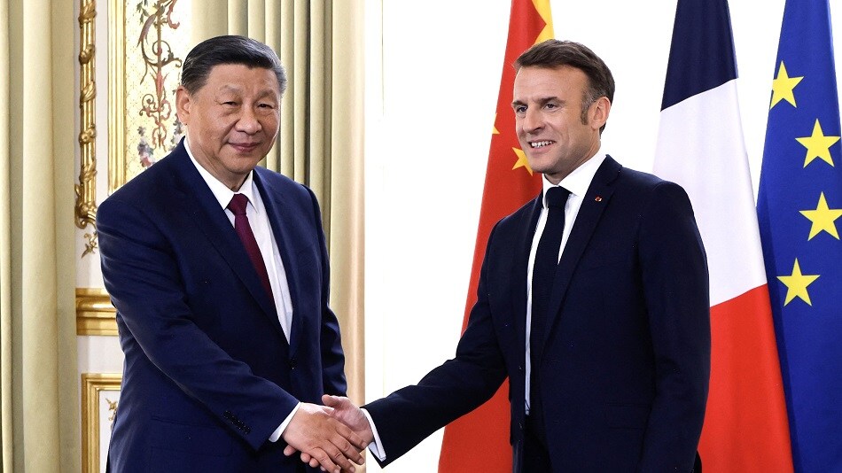 WATCH: China's Xi has held talks with his French counterpart, calling on Macron to help fend off a “new Cold War.” Stephen Engle reports.Source: Bloomberg