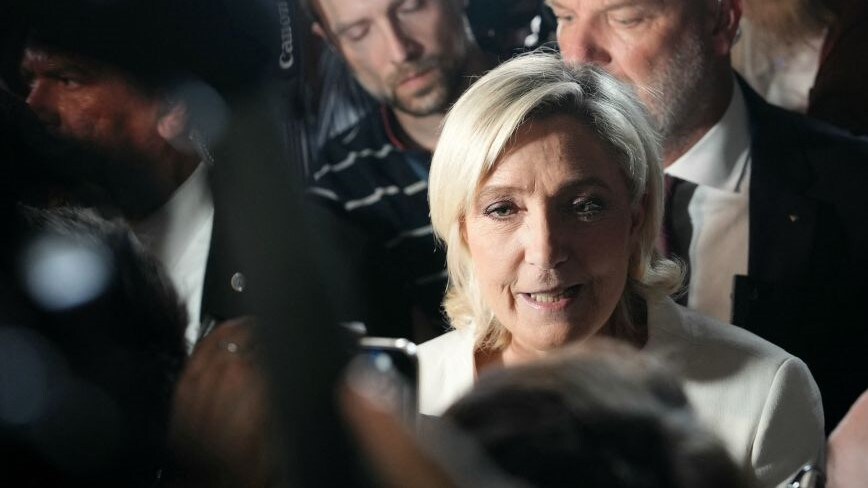 WATCH: Le Pen speaks after the surprise win by the left-wing coalition.Source: Bloomberg