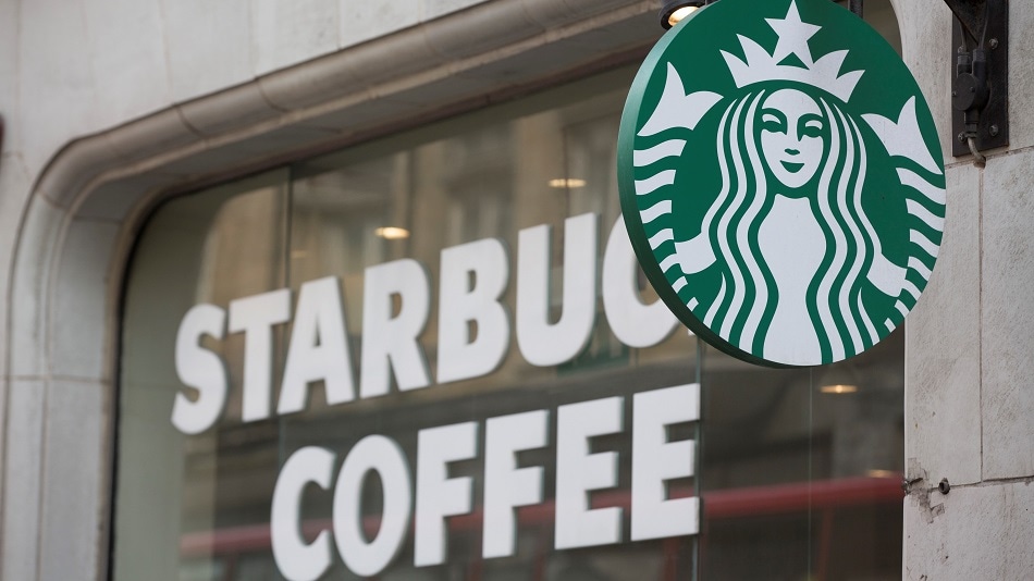 WATCH: Starbucks Corp. has named Chipotle Mexican Grill Inc. Chief Executive Officer Brian Niccol as the coffee chain's new CEO and chairman. Nancy Tengler, CEO & CIO at Laffer Tengler Investments, examines how the move impacts both companies.Source: Bloomberg