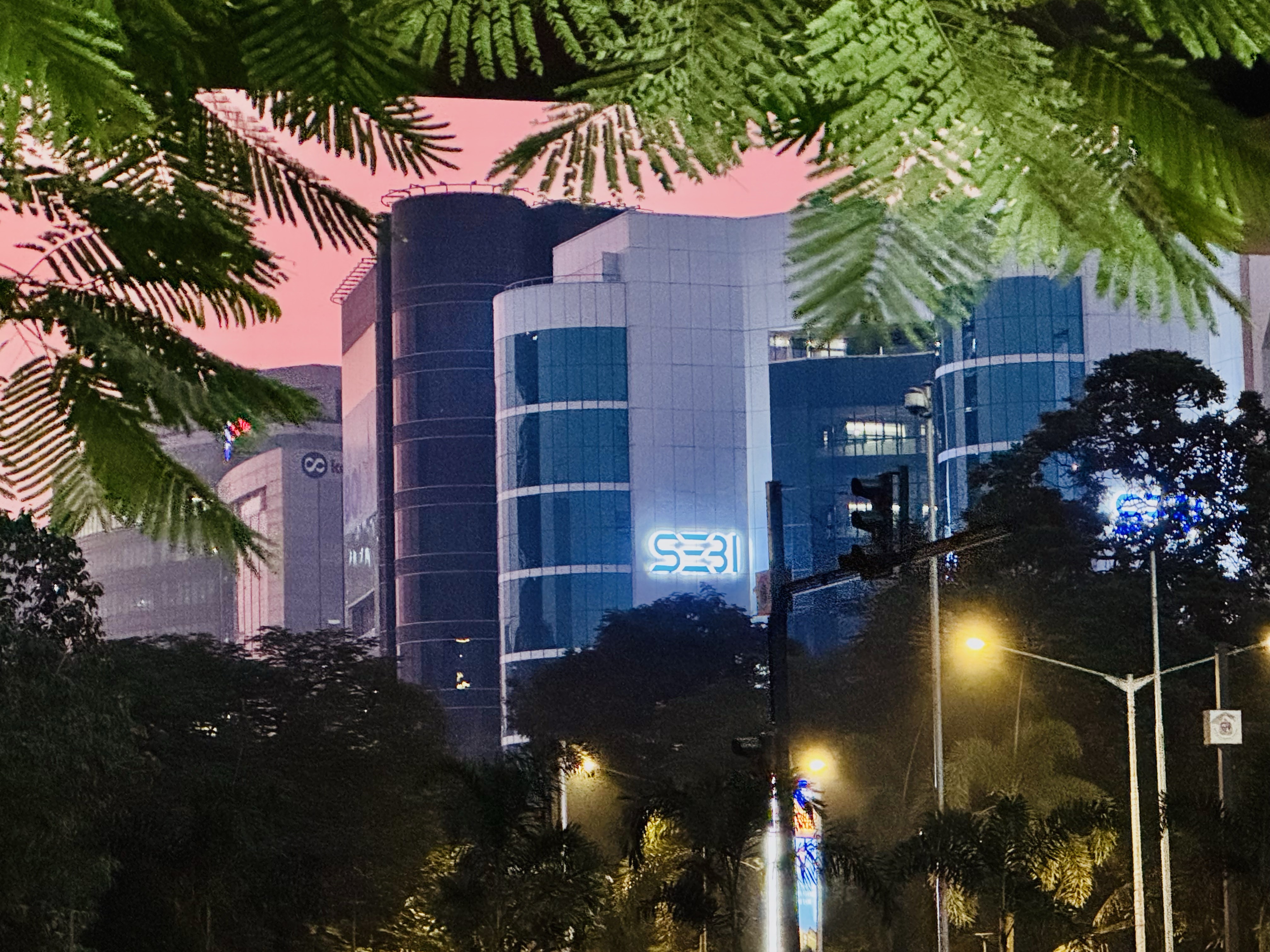 SEBI Building Tech Tools To Track Pump And Dump, Bulk Deals, Abnormal Trading &mdash; Exclusive 