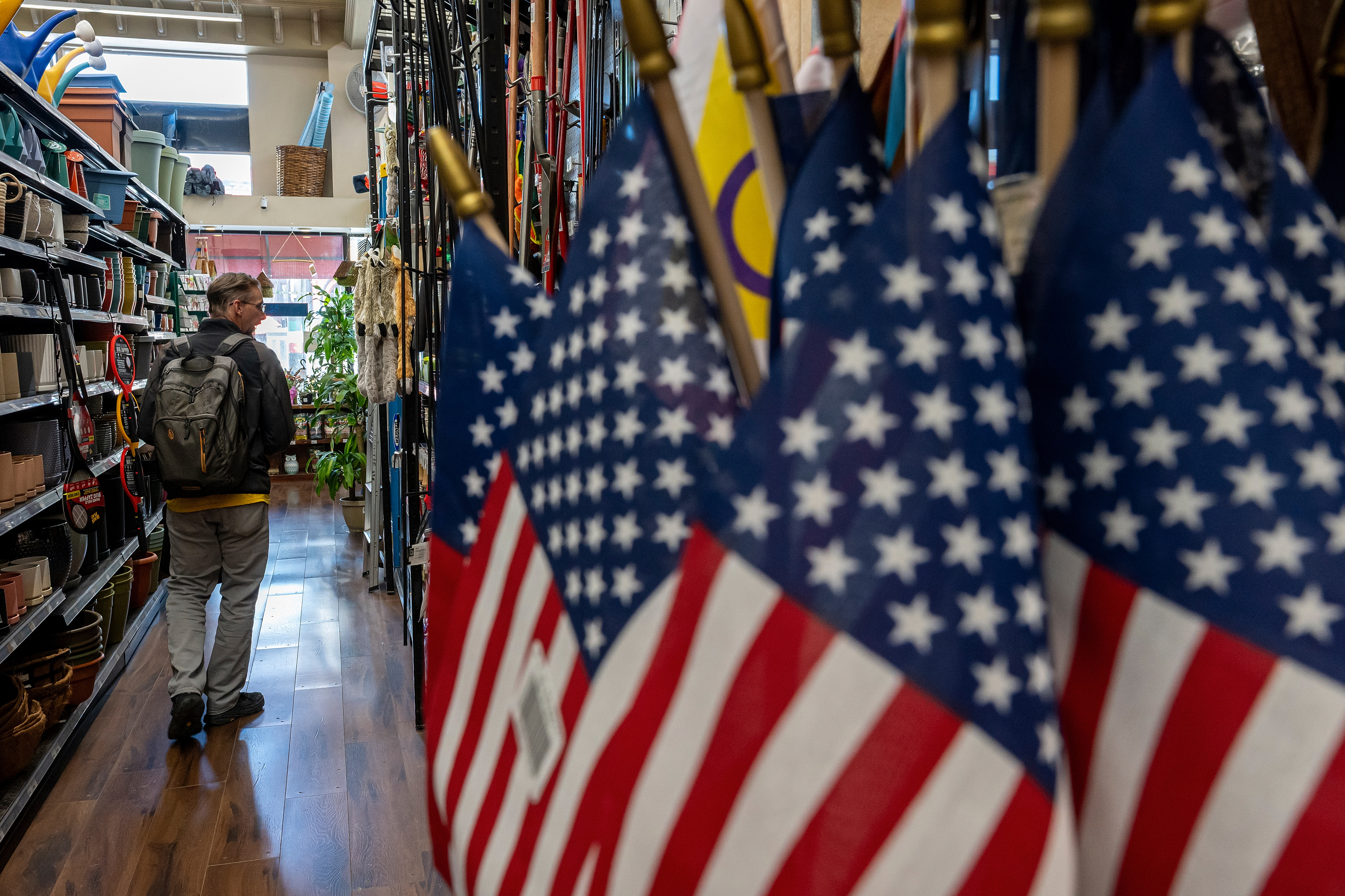 Diverging US Economic Data Begs The Question: Is A Slowdown Coming?