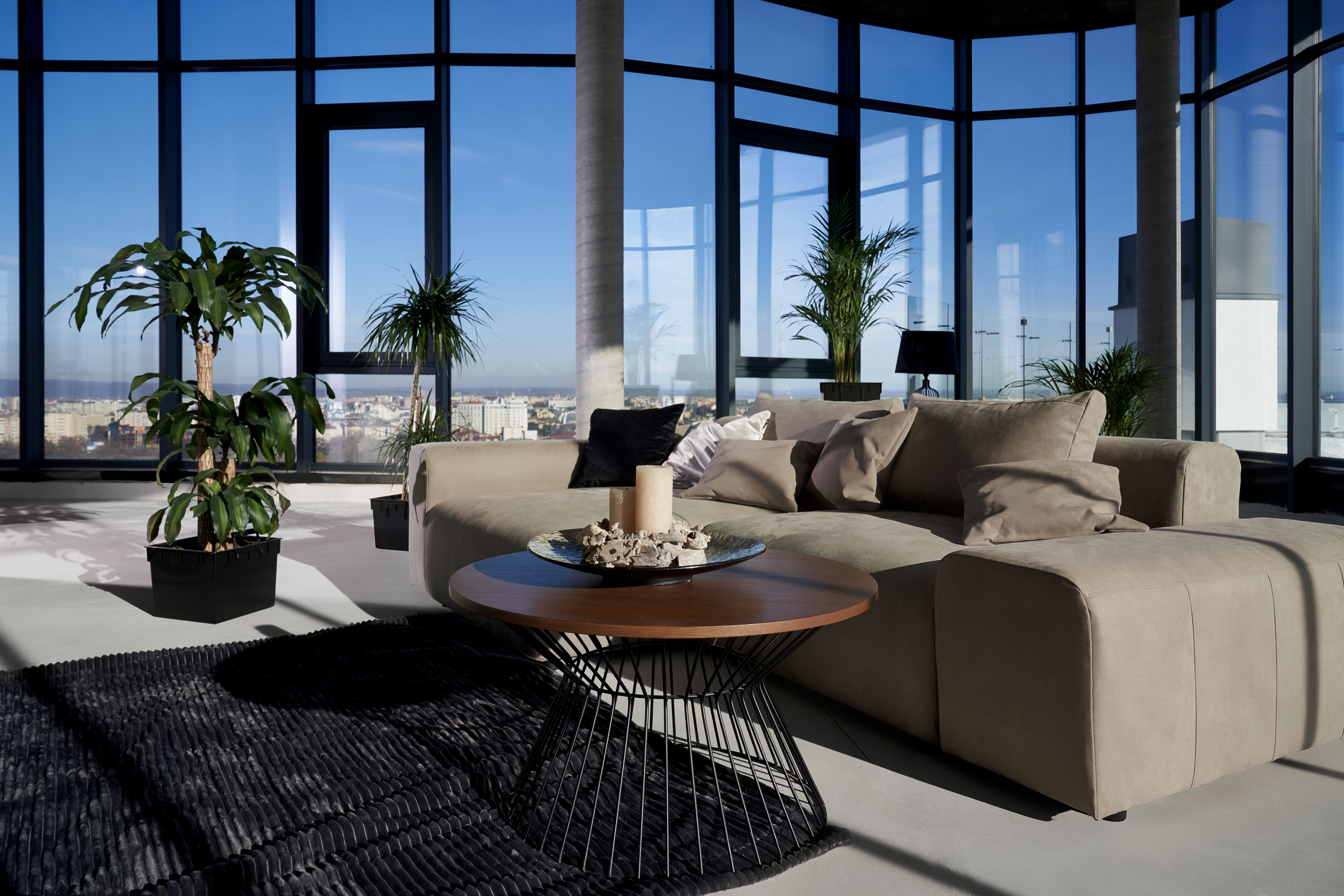 Sky-High Living: India&rsquo;s Ultra-Rich Swap Bungalows For Penthouses 