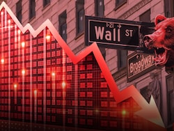 Wall Street Split: Dow At Record But Nasdaq Sinks 1% On Fading Micron Rally
