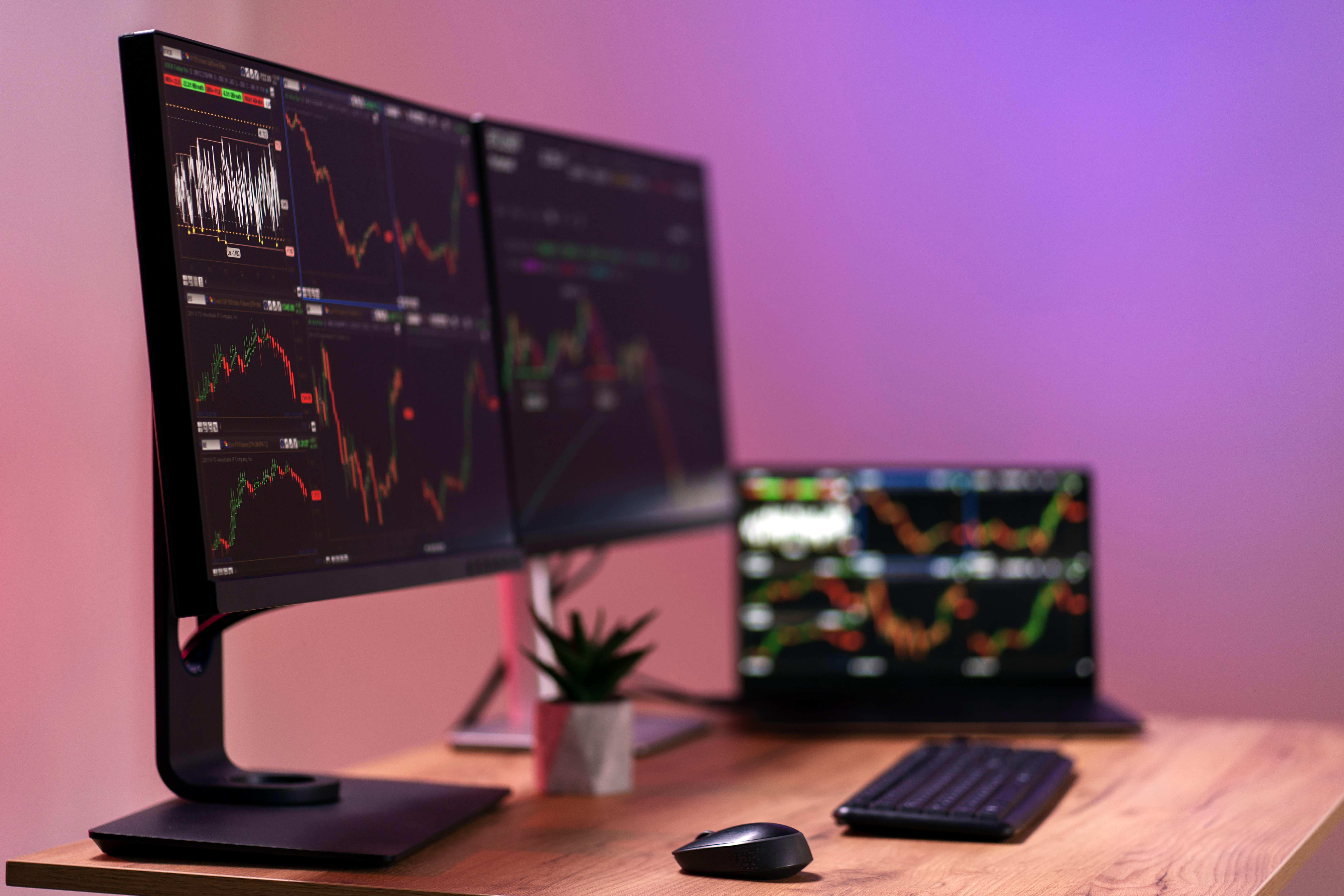 Stock Recommendations Today: Vishal Mega Mart, IT, Consumer Stocks On Brokerages' Radar