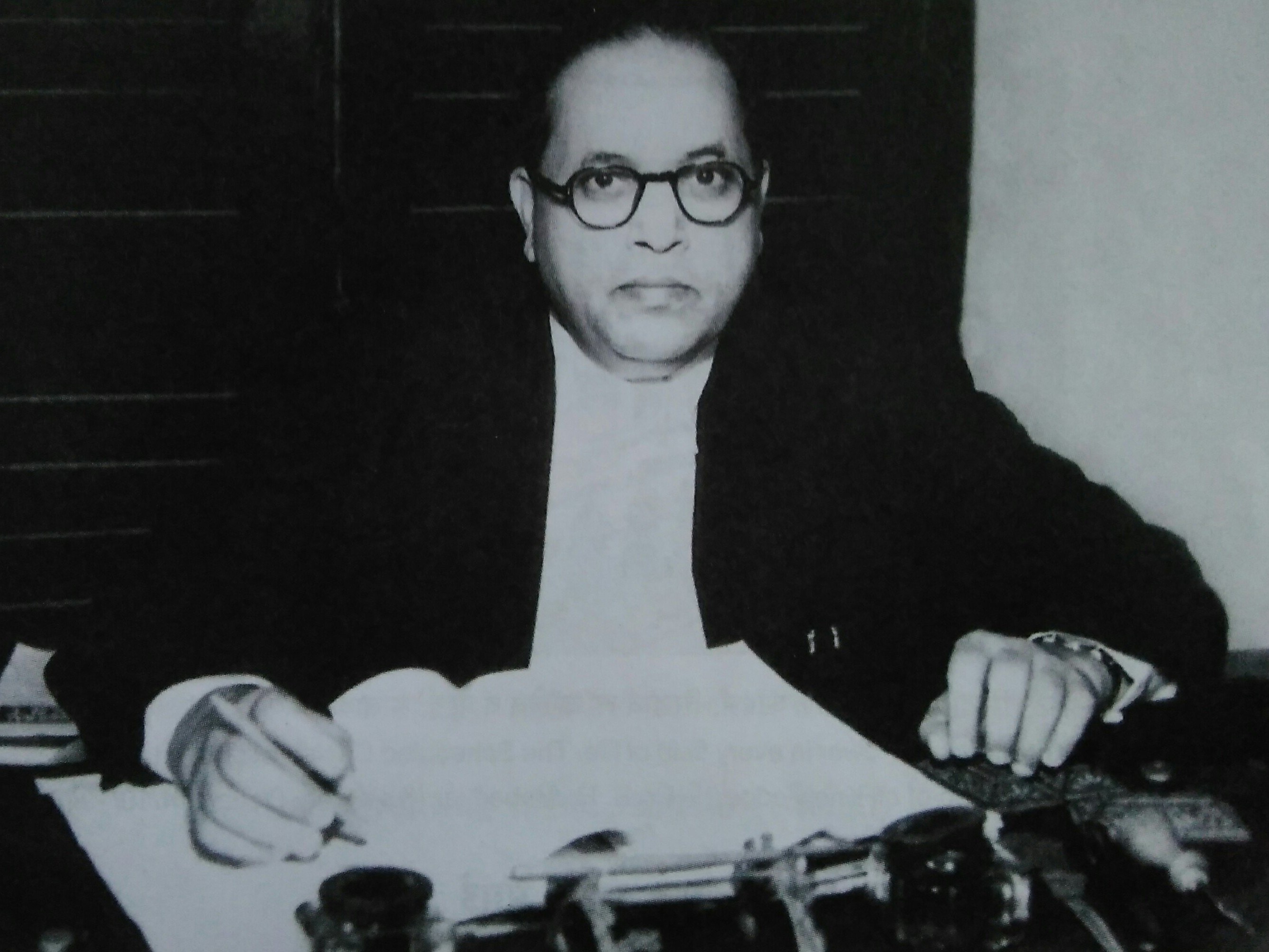 Babasaheb Ambedkar Jayanti 2025: 10 Inspirational Quotes By The Father Of Indian Constitution