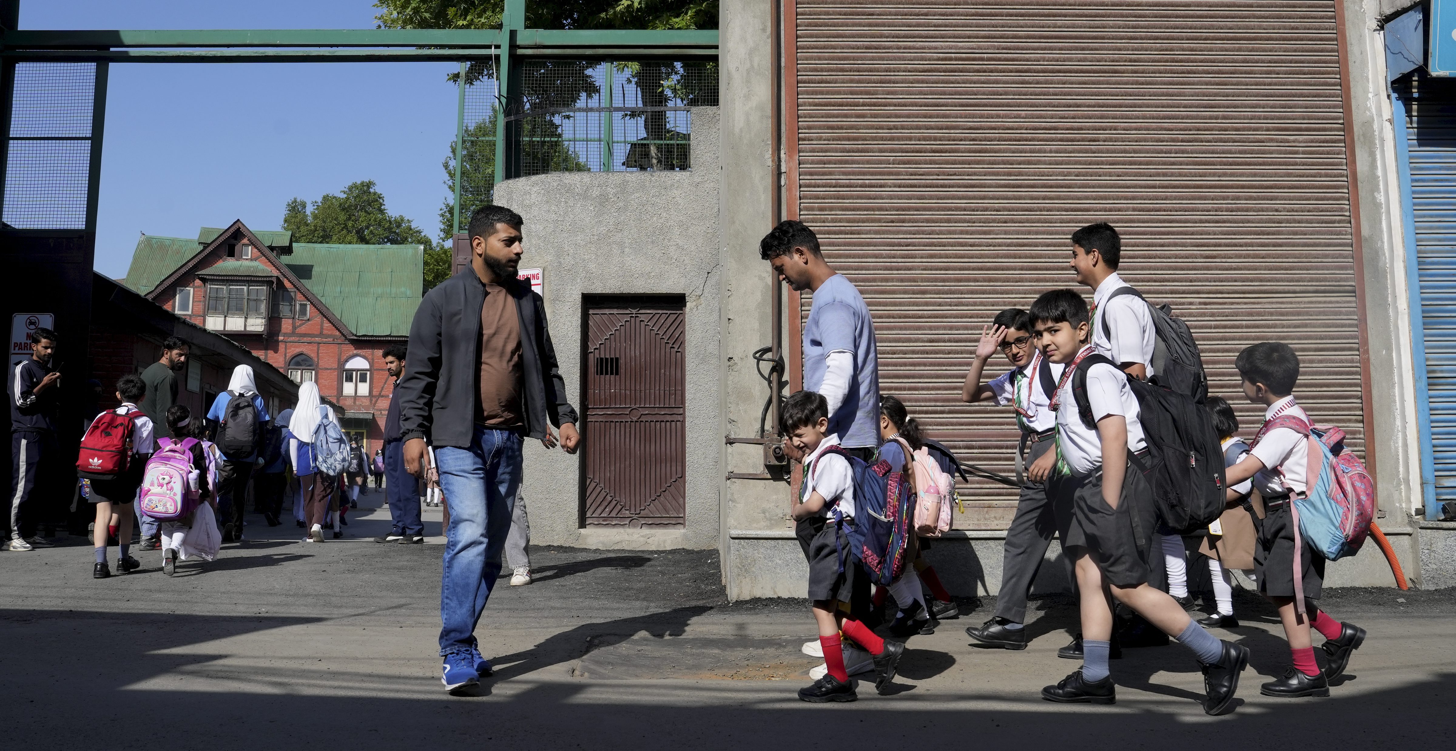 In Pictures: First Glimpses Of Normalcy In Kashmir As Schools Reopen