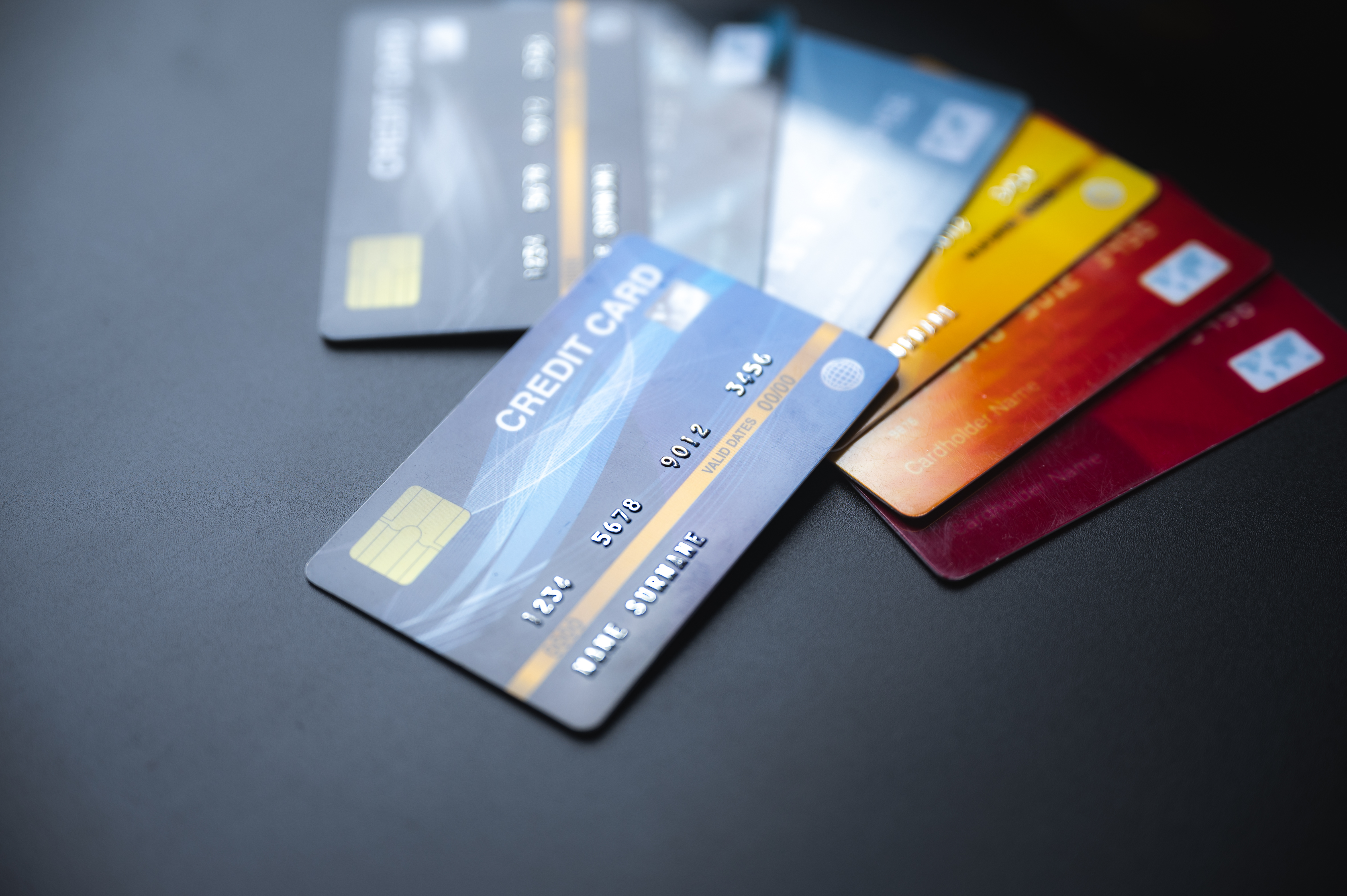 Using Credit Cards For Monthly Expense? 93% With Salary Less Than Rs 50,000 Do So, Study Shows