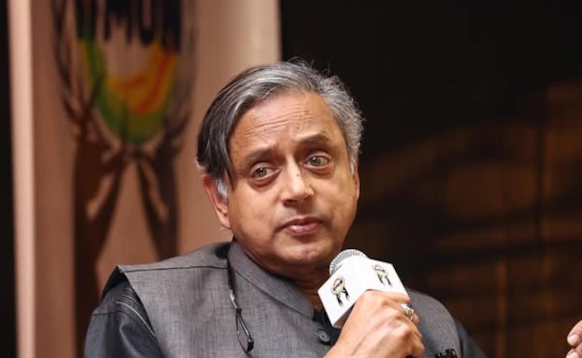 Attack On Shashi Tharoor's Convoy In Malappuram: Gunman and Driver Assaulted, One Held