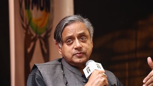 Attack On Shashi Tharoor's Convoy In Malappuram: Gunman and Driver Assaulted, One Held