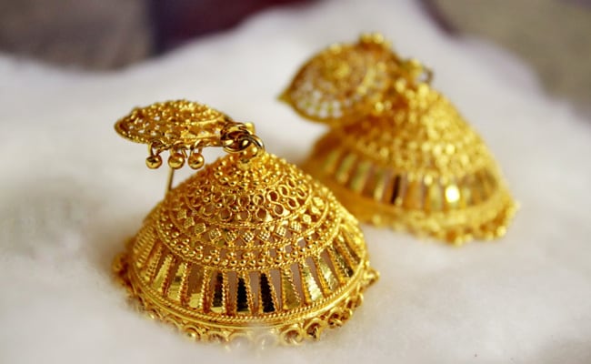 Gold Prices Expected To Surge To Rs 65,000-67,000 In Long Term: Motilal Oswal